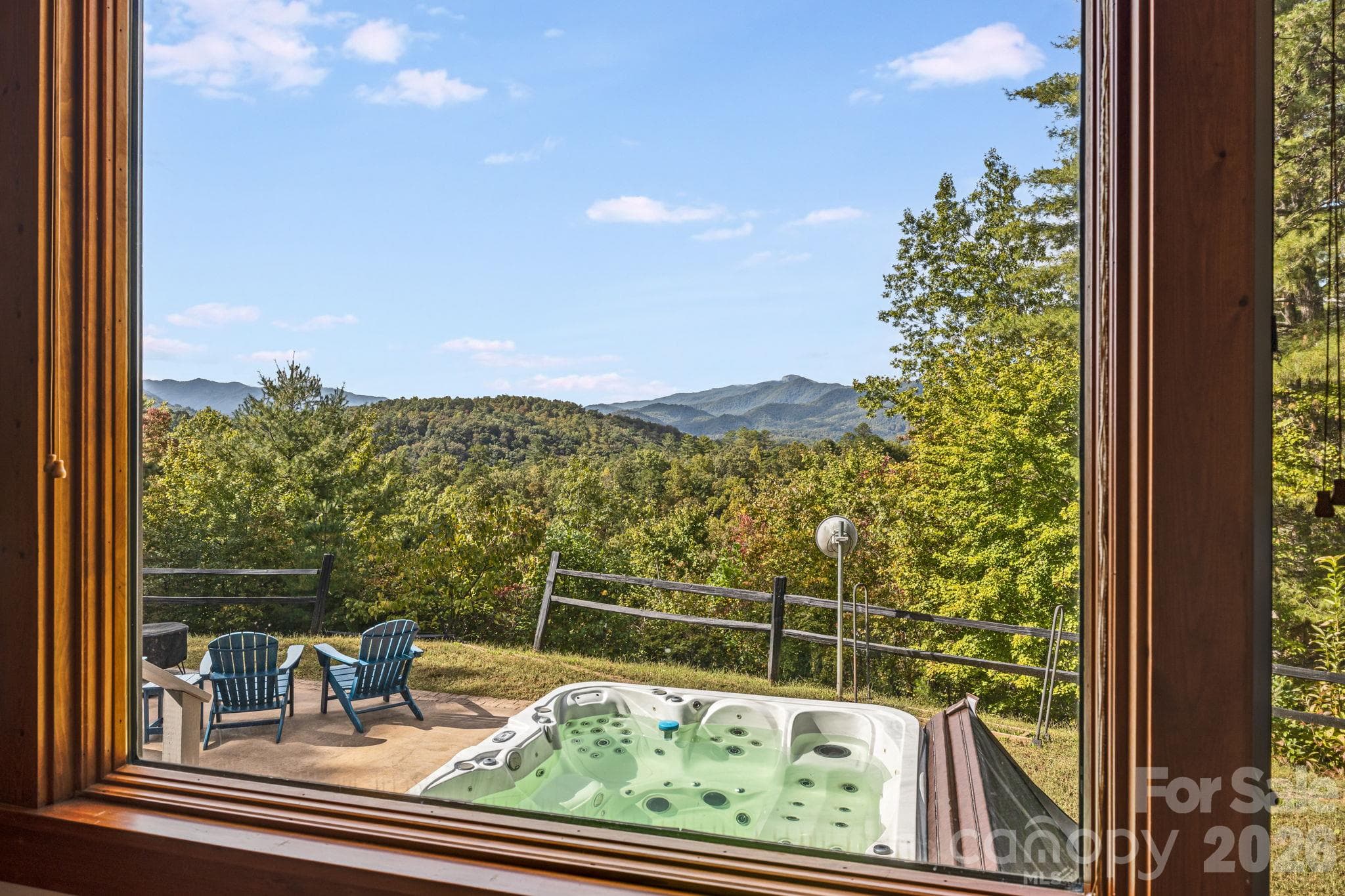 Hot Tub - 28 Nantahala Ridge, Bryson City