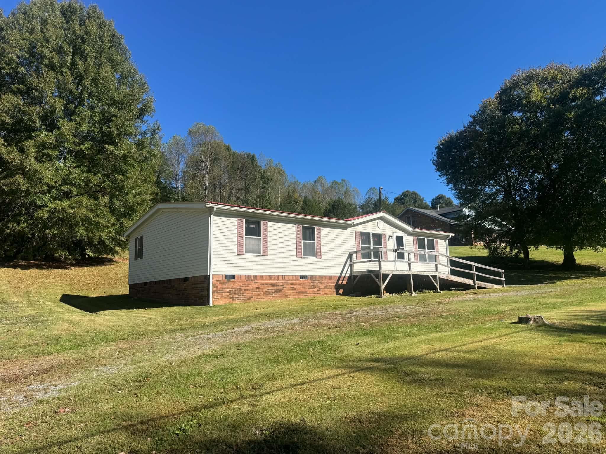 Single Family Residence at 256 Brookfall Dairy Road, Elkin, photo 3 of 25