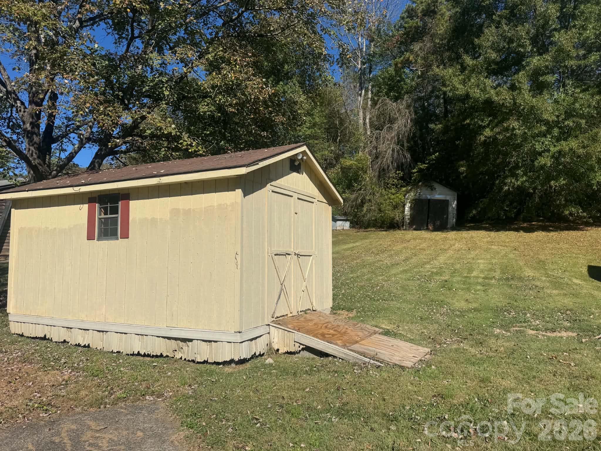 Single Family Residence at 256 Brookfall Dairy Road, Elkin, photo 4 of 25
