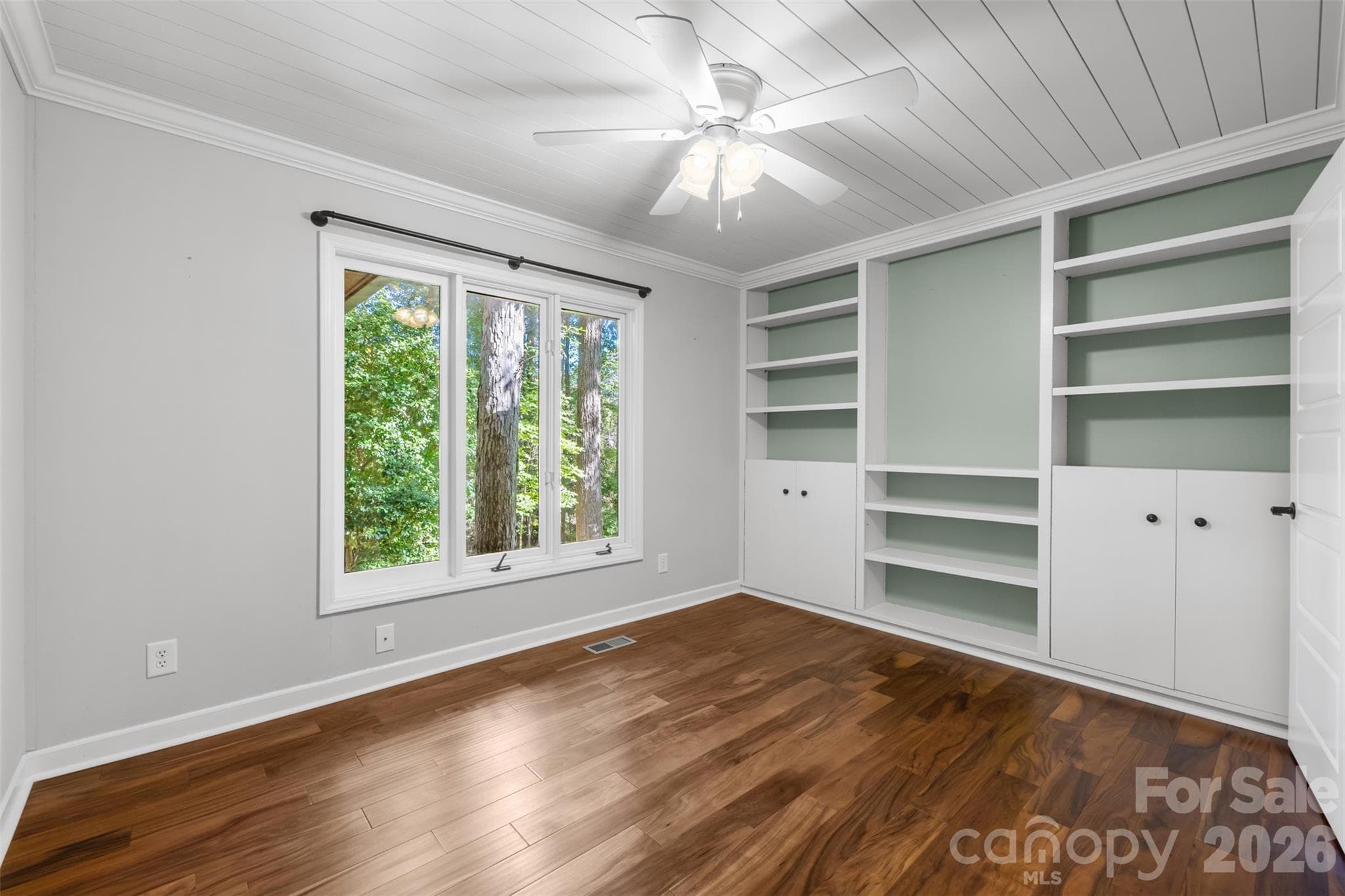 Third bedroom with built ins. - 6 Catawba Ridge Court, Clover