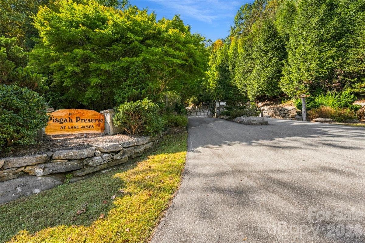 Entrance Gate - 1016 Horizon Trail, Nebo