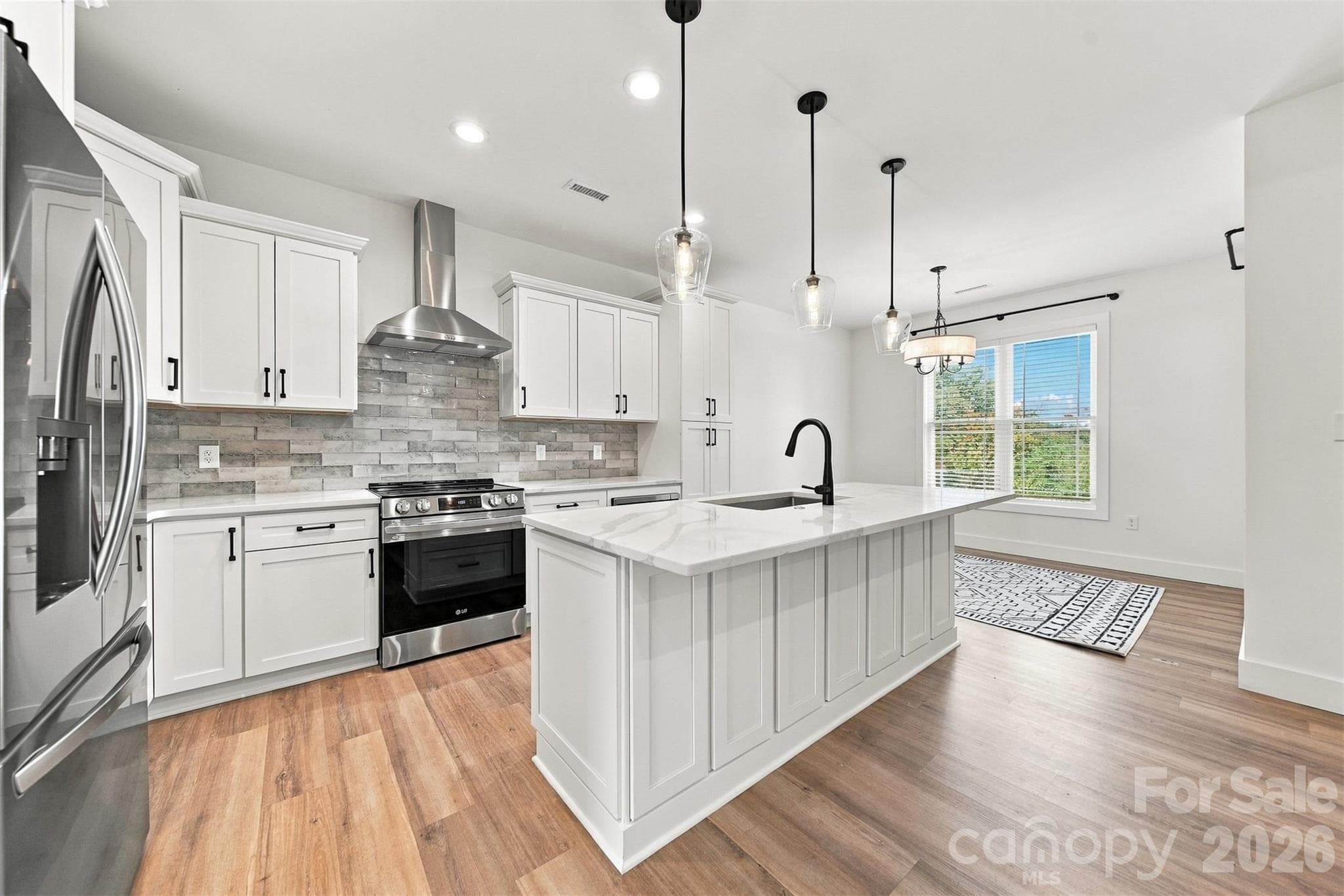 Townhouse at 3331 48th Avenue NE, Hickory, photo 11 of 40