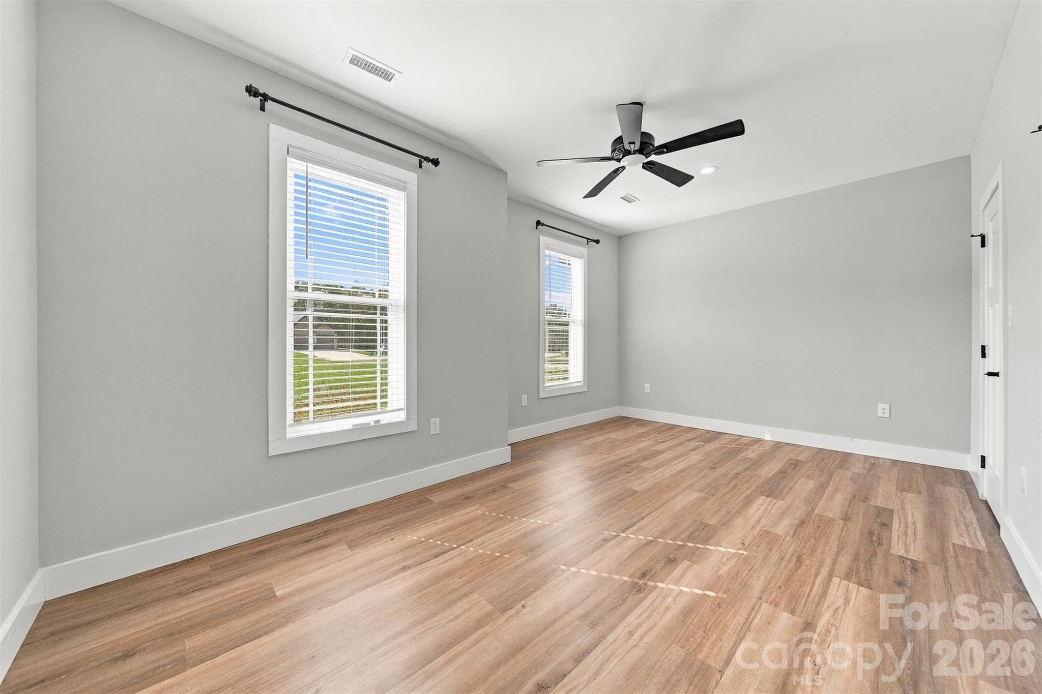 Townhouse at 3331 48th Avenue NE, Hickory, photo 26 of 40