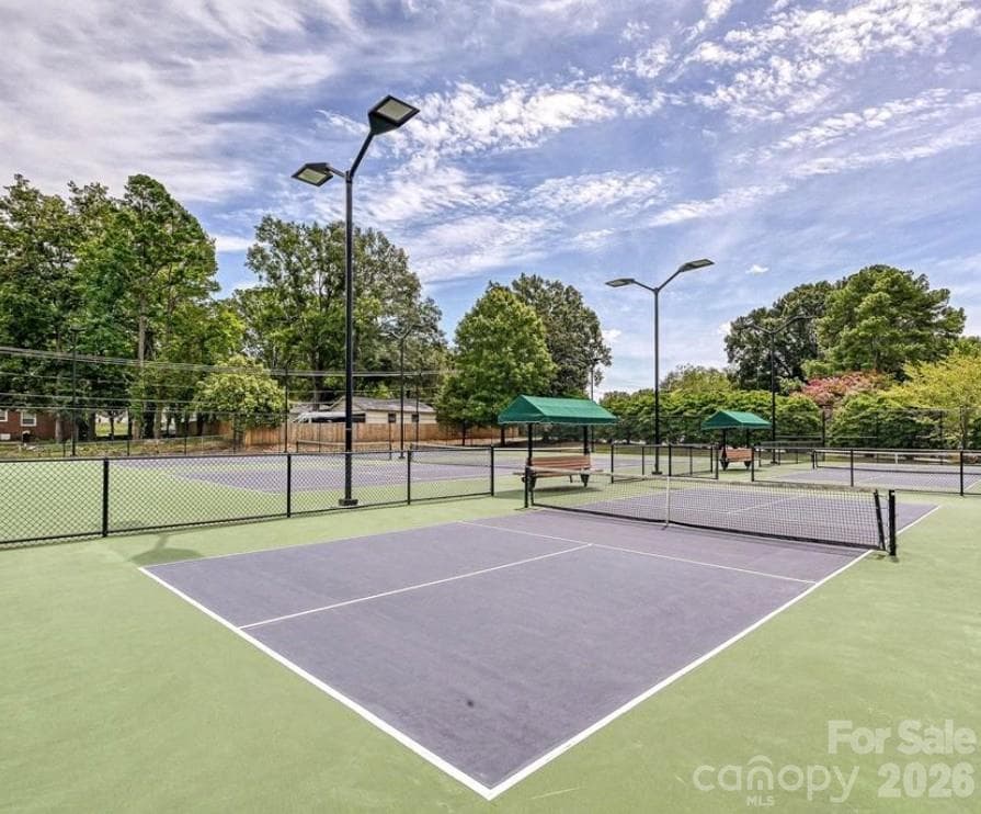 Single Family Residence at 4809 Walden Court, Charlotte, photo 2 of 7
