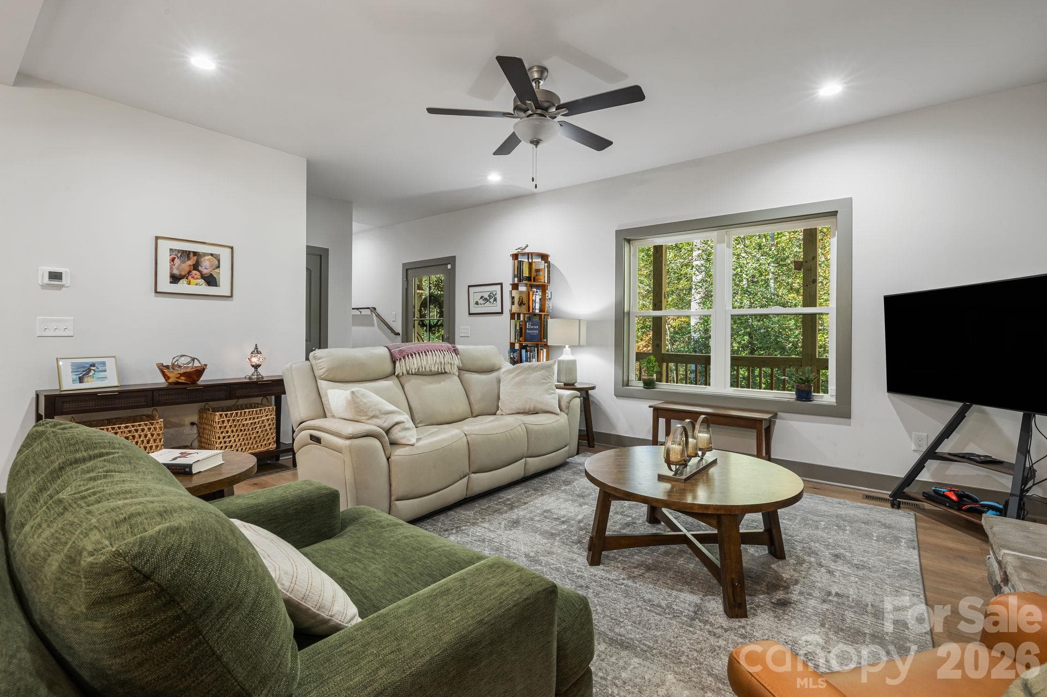 Single Family Residence at 203 Sawyer Lane, Horse Shoe, photo 19 of 48