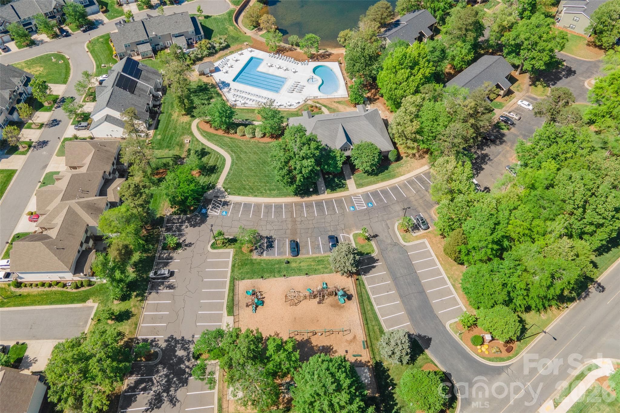 Single Family Residence at 837 Lion Lane, Fort Mill, photo 30 of 36