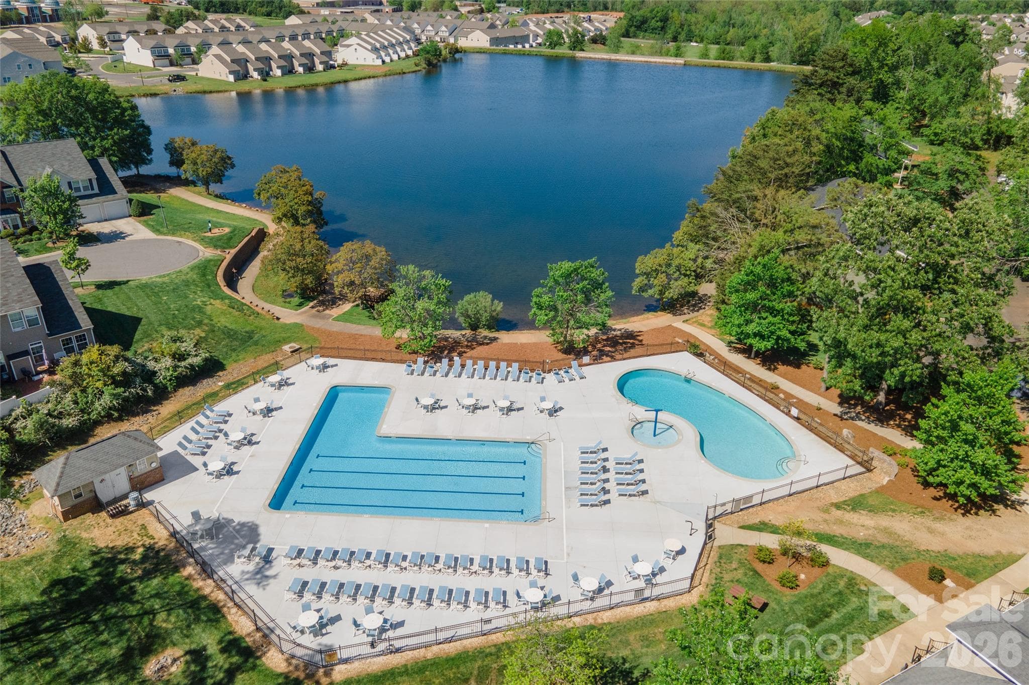 Single Family Residence at 837 Lion Lane, Fort Mill, photo 33 of 36