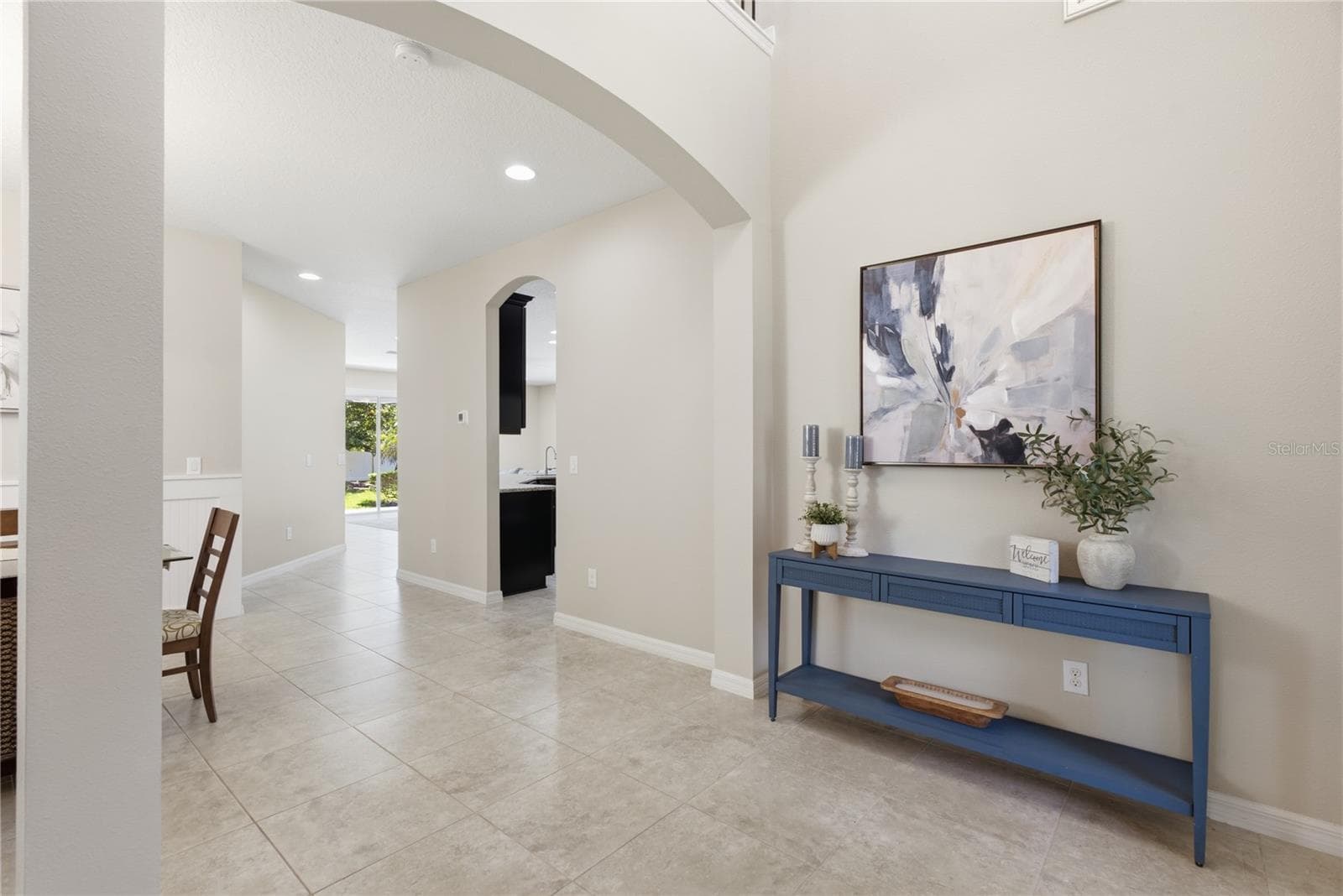 Foyer - 9167 BELLA VITA CIR, LAND O LAKES