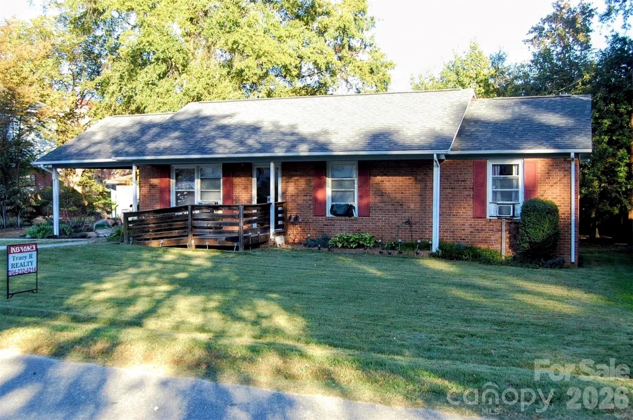 Single Family Residence at 2920 Springdale Avenue, Kannapolis, photo 2 of 16