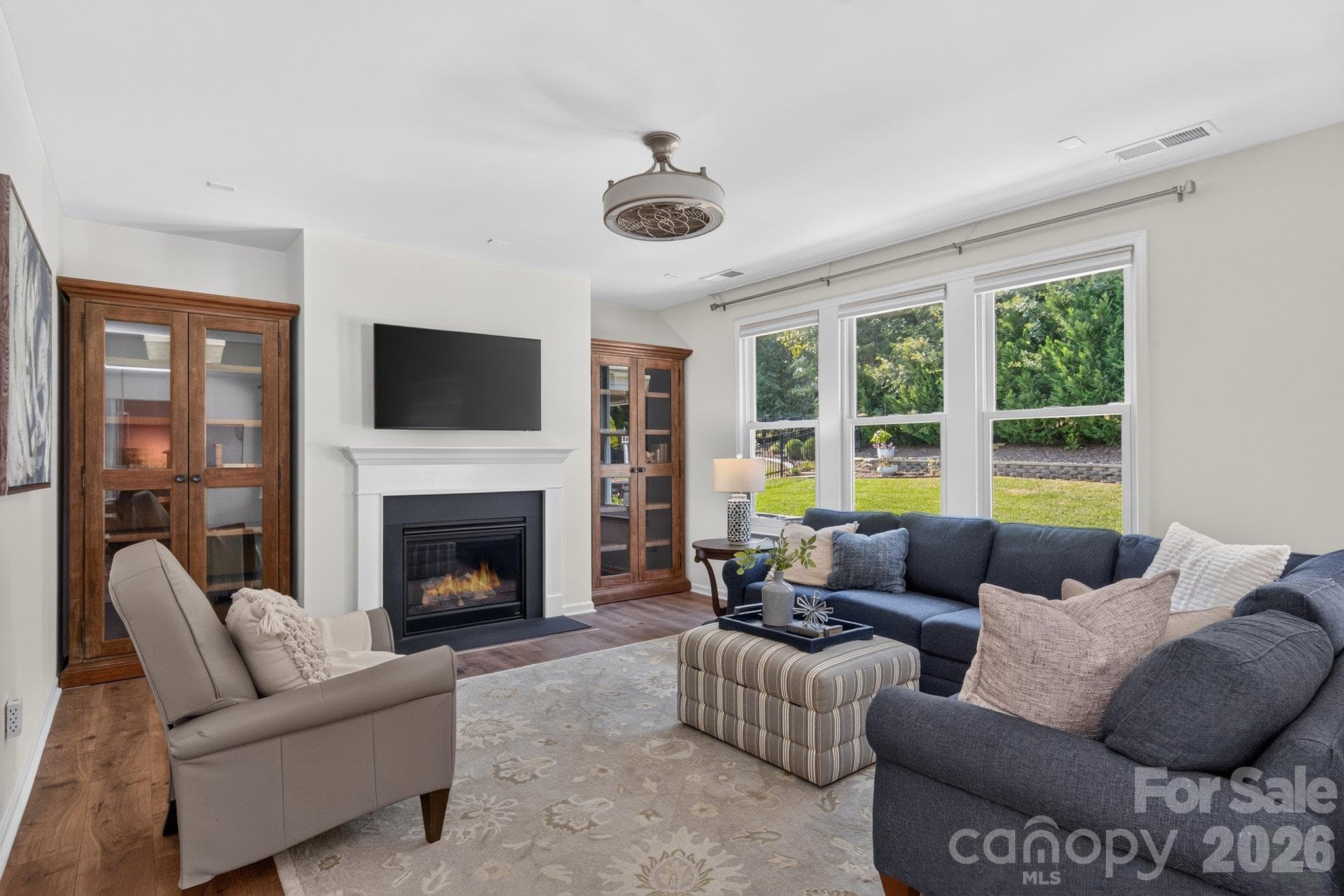 Single Family Residence at 7051 Wyngate Place, Lancaster, photo 10 of 30