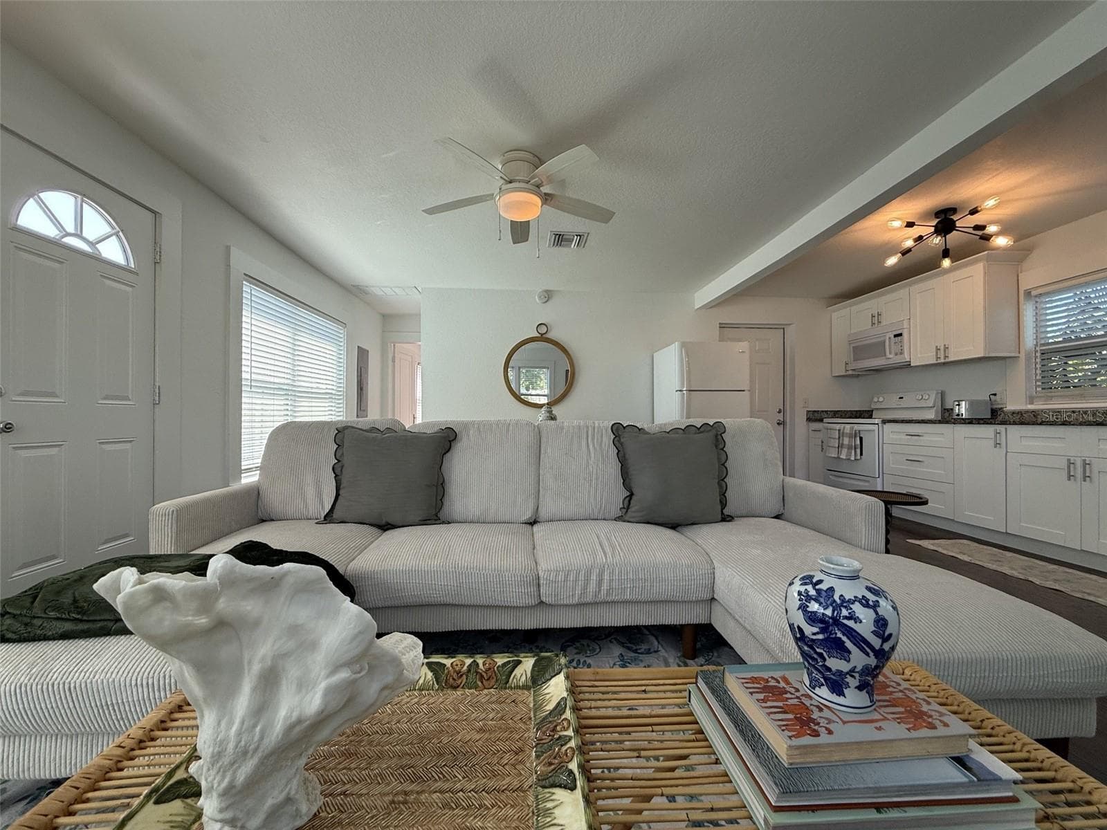 Duplex at 405 E CAYUGA ST, TAMPA, photo 9 of 54