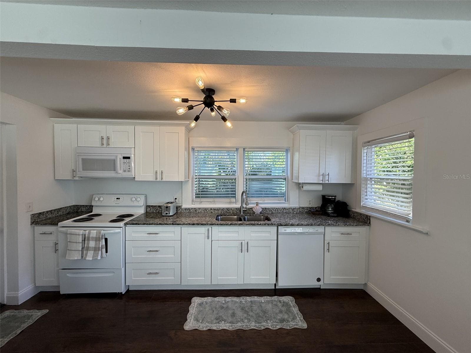 Duplex at 405 E CAYUGA ST, TAMPA, photo 10 of 54