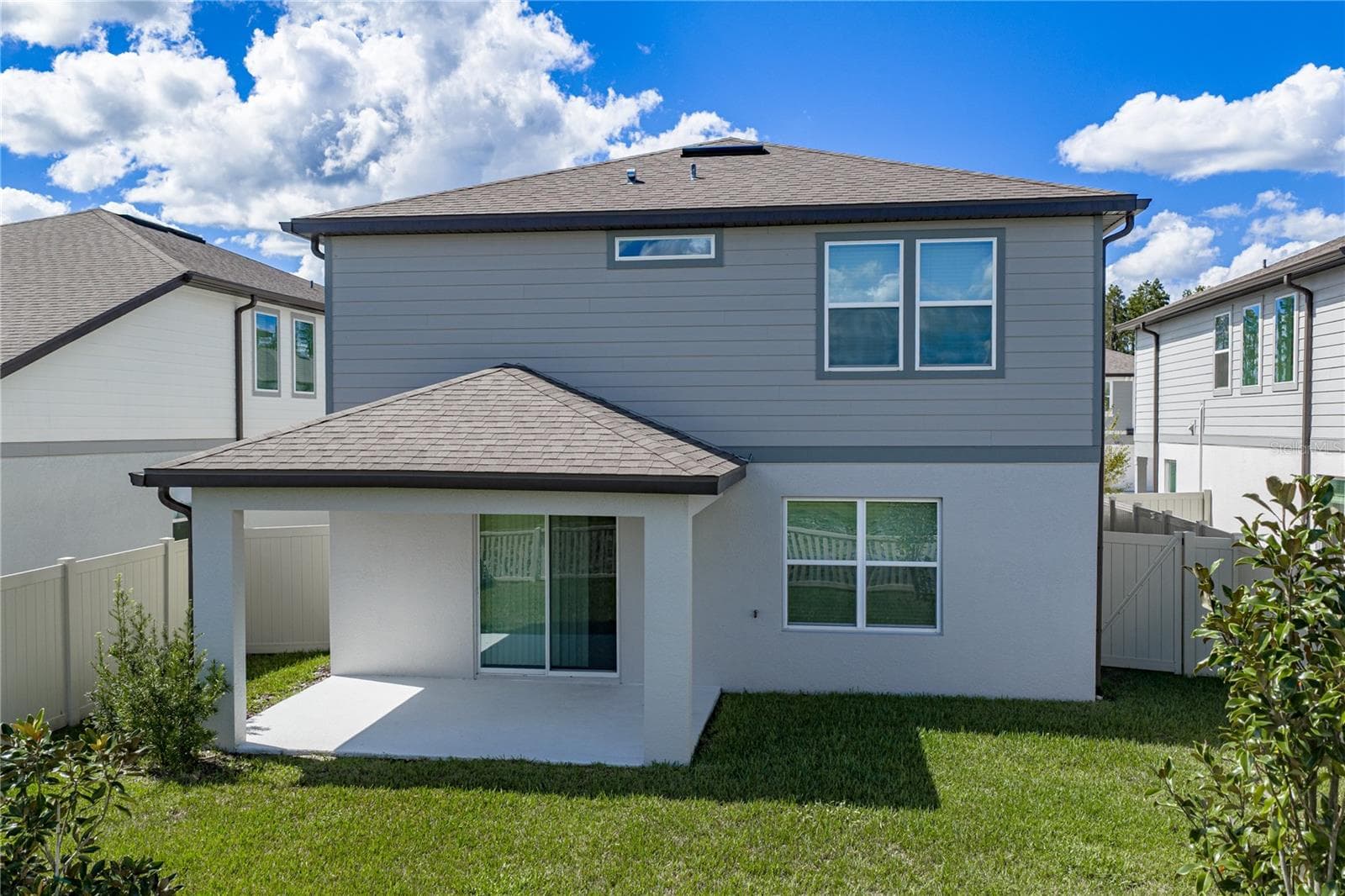 Rear Covered Lanai - 1076 KISTNA DR, ZEPHYRHILLS