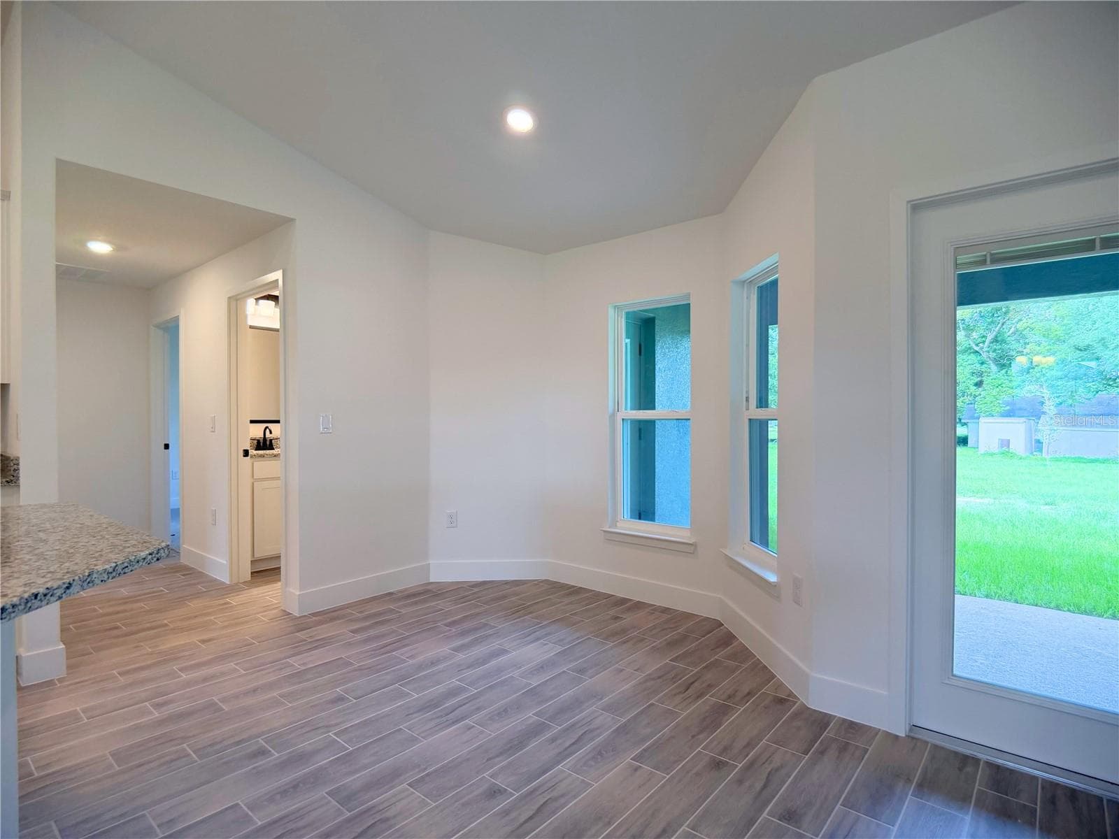 Single Family Residence at 36861 HIDDEN VIEW CIR, DADE CITY, photo 21 of 77