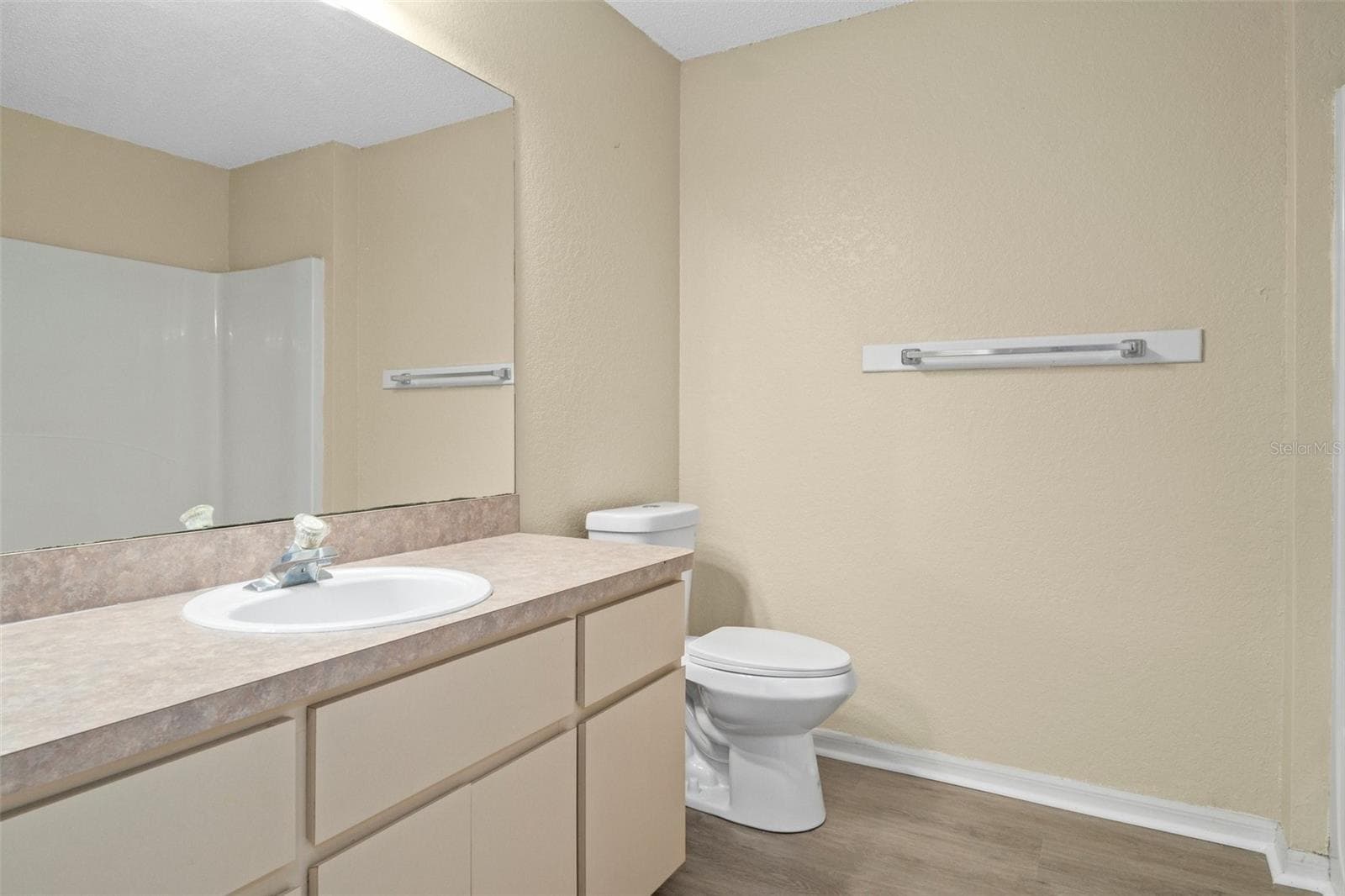 Triplex at 1240 SYLVIA AVE, SPRING HILL, photo 13 of 22