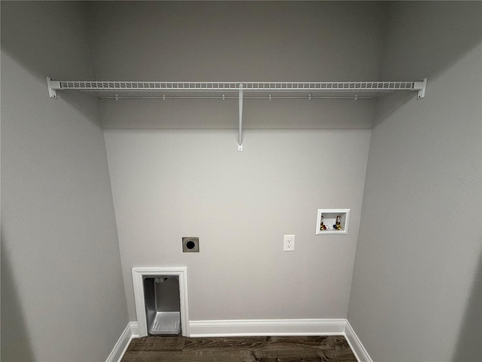 Laundry closet - 306 SW 1ST AVE, MULBERRY