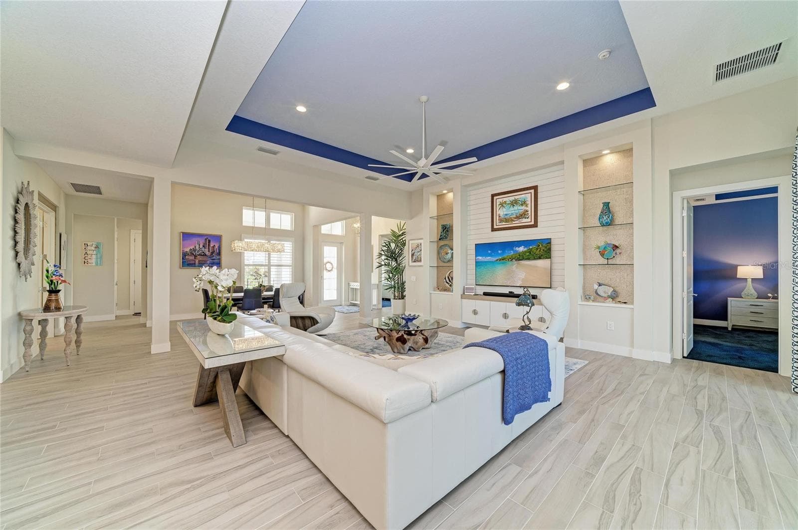 Single Family Residence at 8269 GRANDE SHORES DR, SARASOTA, photo 16 of 90