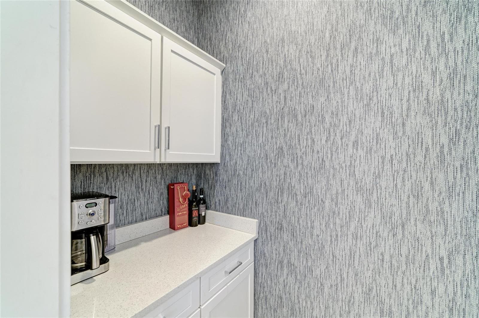 Single Family Residence at 8269 GRANDE SHORES DR, SARASOTA, photo 22 of 90