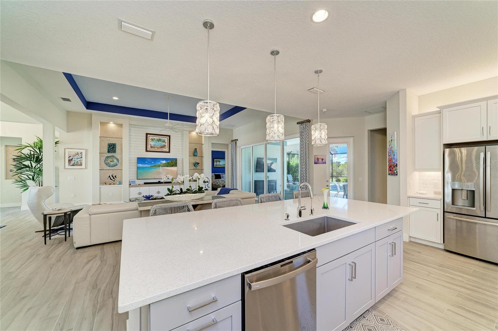 Single Family Residence at 8269 GRANDE SHORES DR, SARASOTA, photo 24 of 90