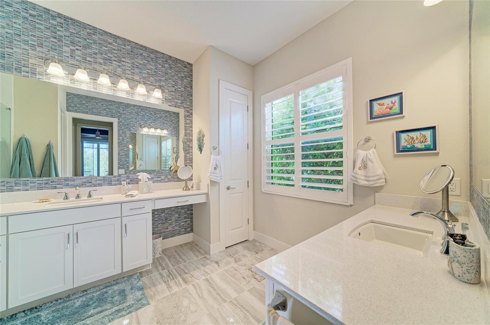 Single Family Residence at 8269 GRANDE SHORES DR, SARASOTA, photo 32 of 90