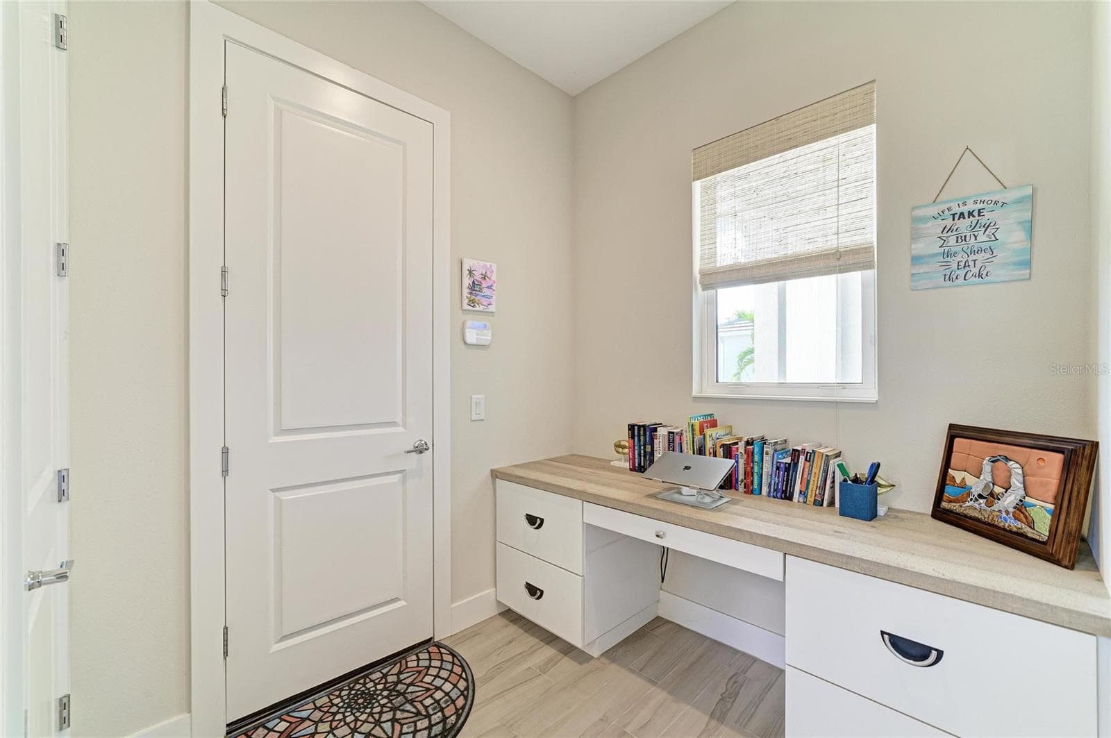 Single Family Residence at 8269 GRANDE SHORES DR, SARASOTA, photo 45 of 90
