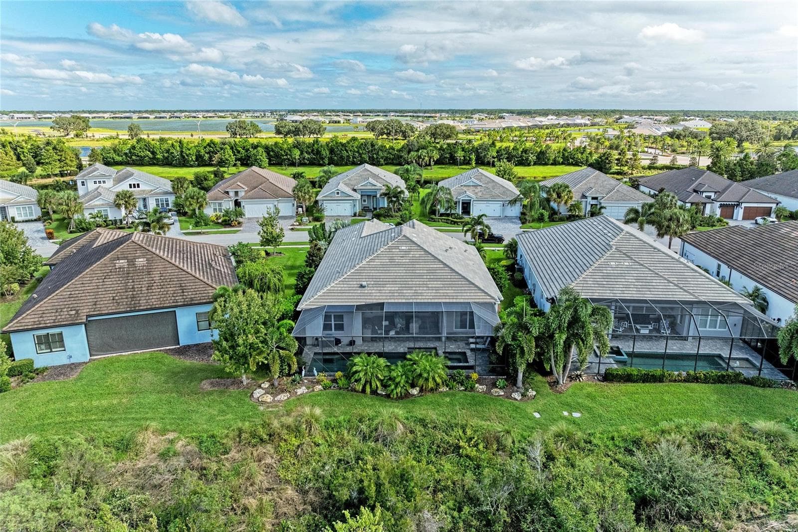 Single Family Residence at 8269 GRANDE SHORES DR, SARASOTA, photo 60 of 90