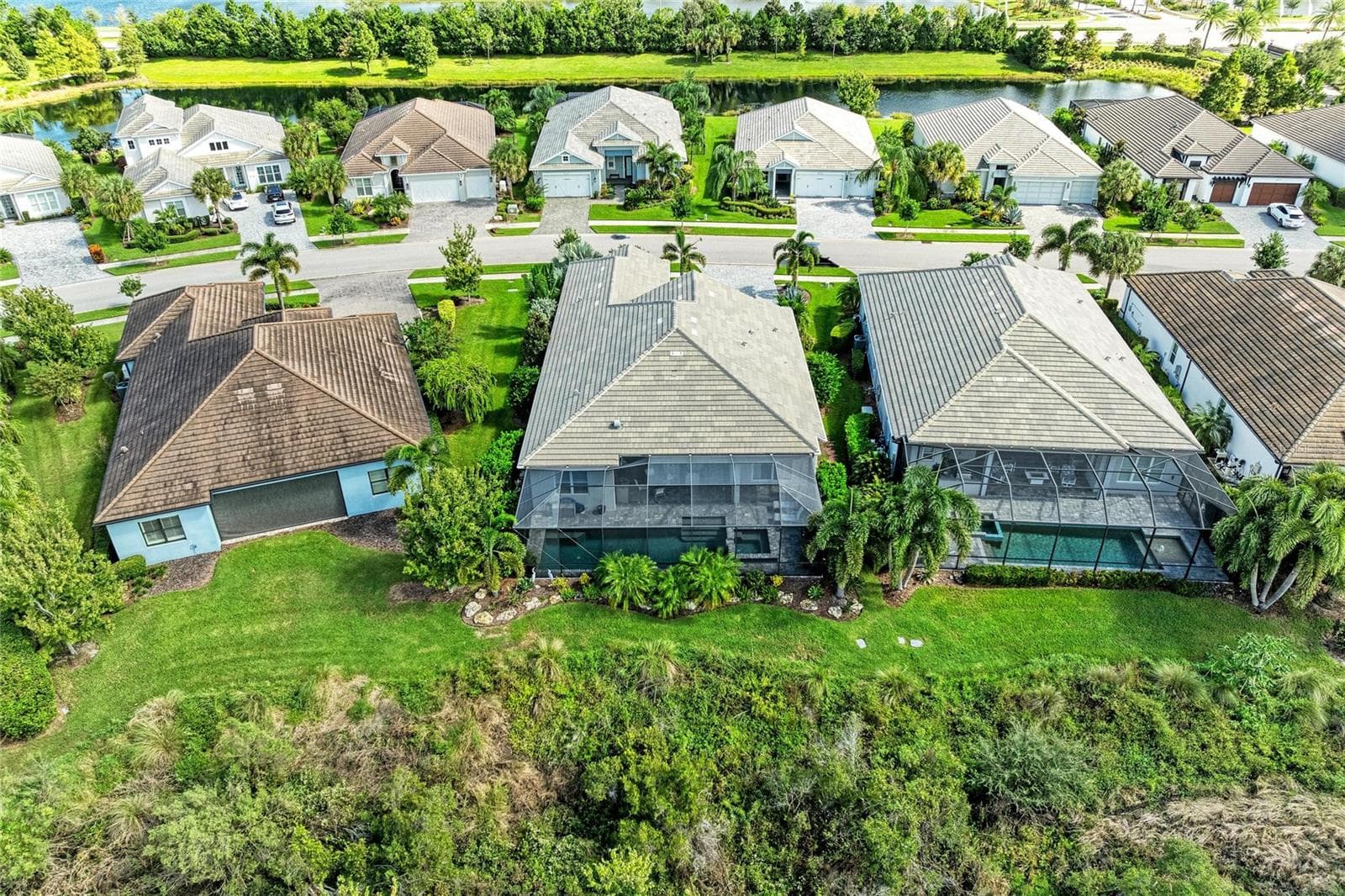 Single Family Residence at 8269 GRANDE SHORES DR, SARASOTA, photo 61 of 90