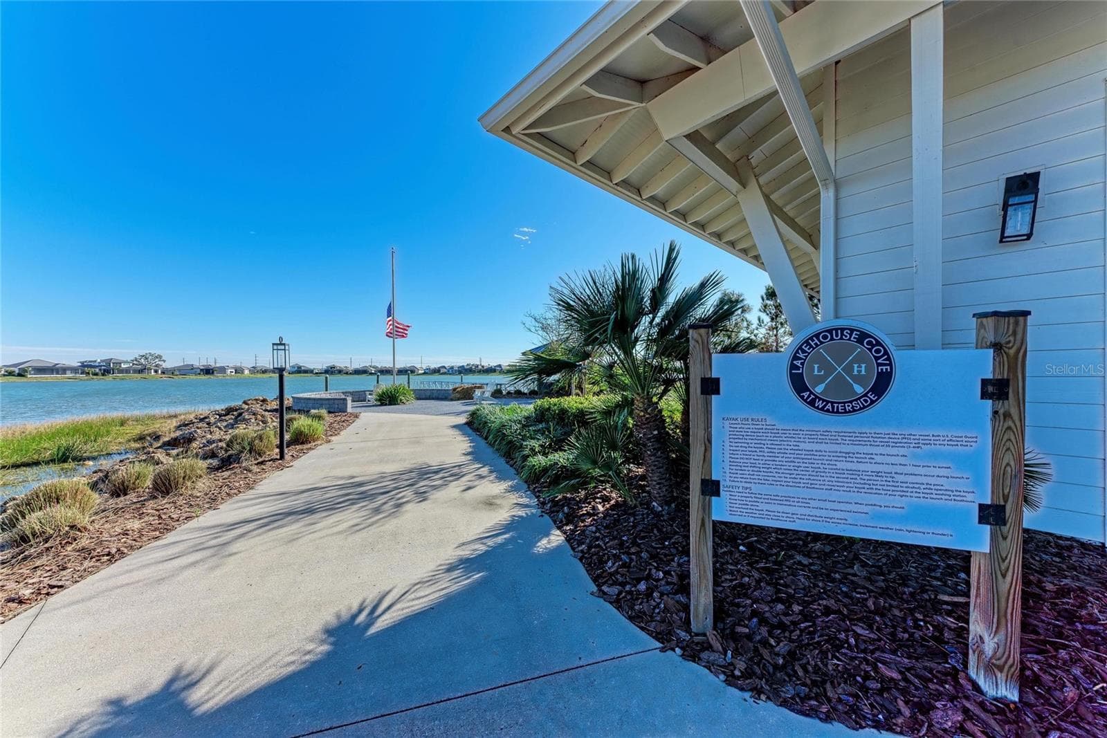 Single Family Residence at 8269 GRANDE SHORES DR, SARASOTA, photo 84 of 90