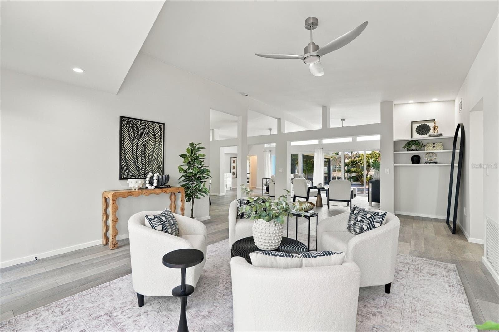 Single Family Residence at 528 KEY ROYALE DR, HOLMES BEACH, photo 6 of 76