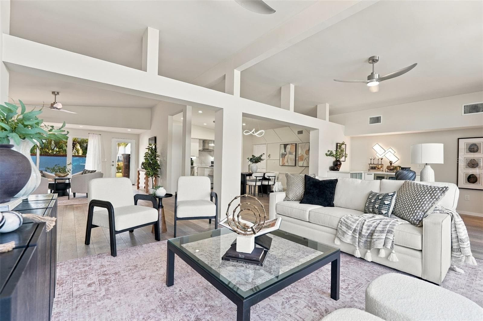 Single Family Residence at 528 KEY ROYALE DR, HOLMES BEACH, photo 23 of 76