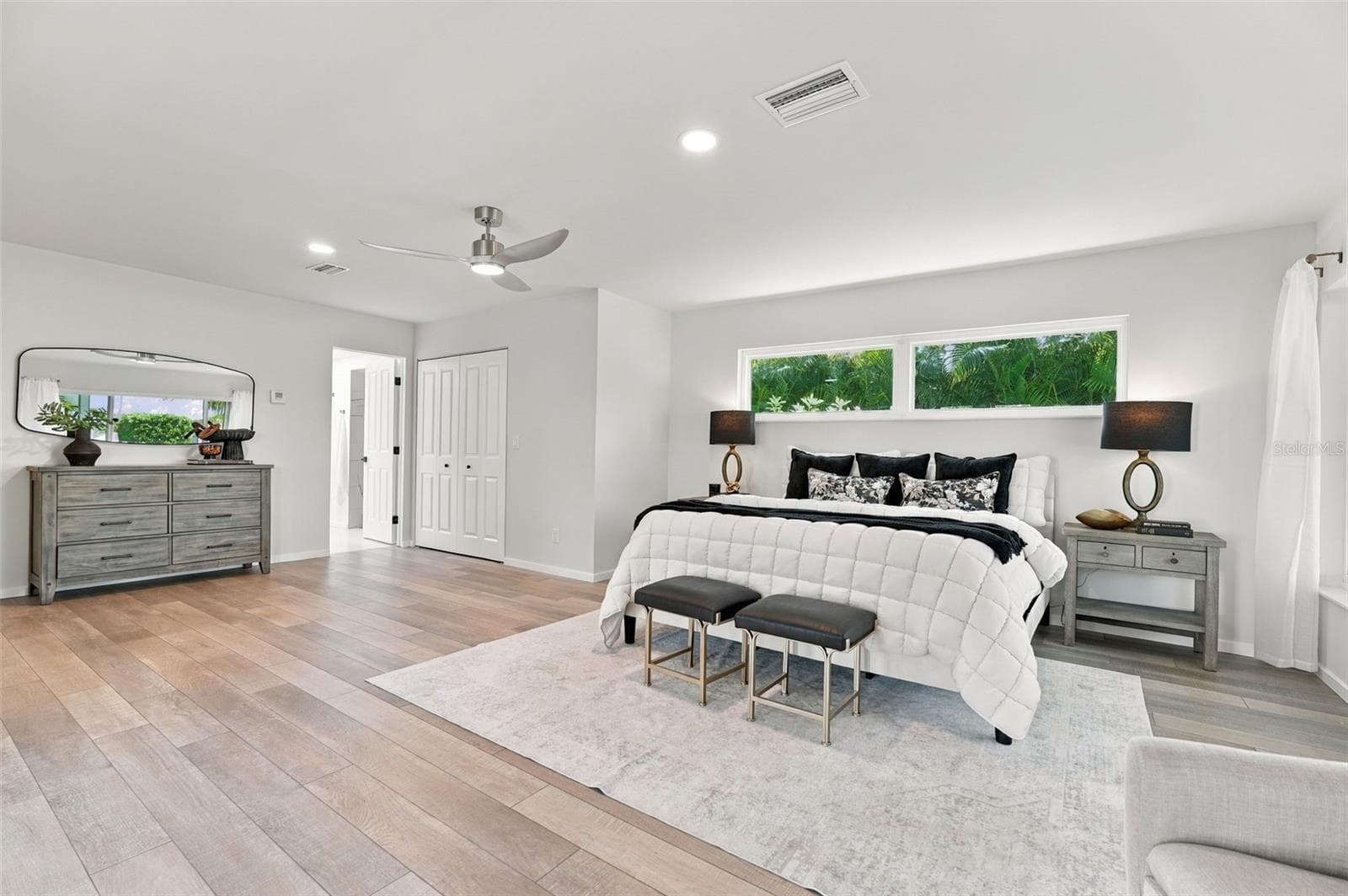 Single Family Residence at 528 KEY ROYALE DR, HOLMES BEACH, photo 29 of 76