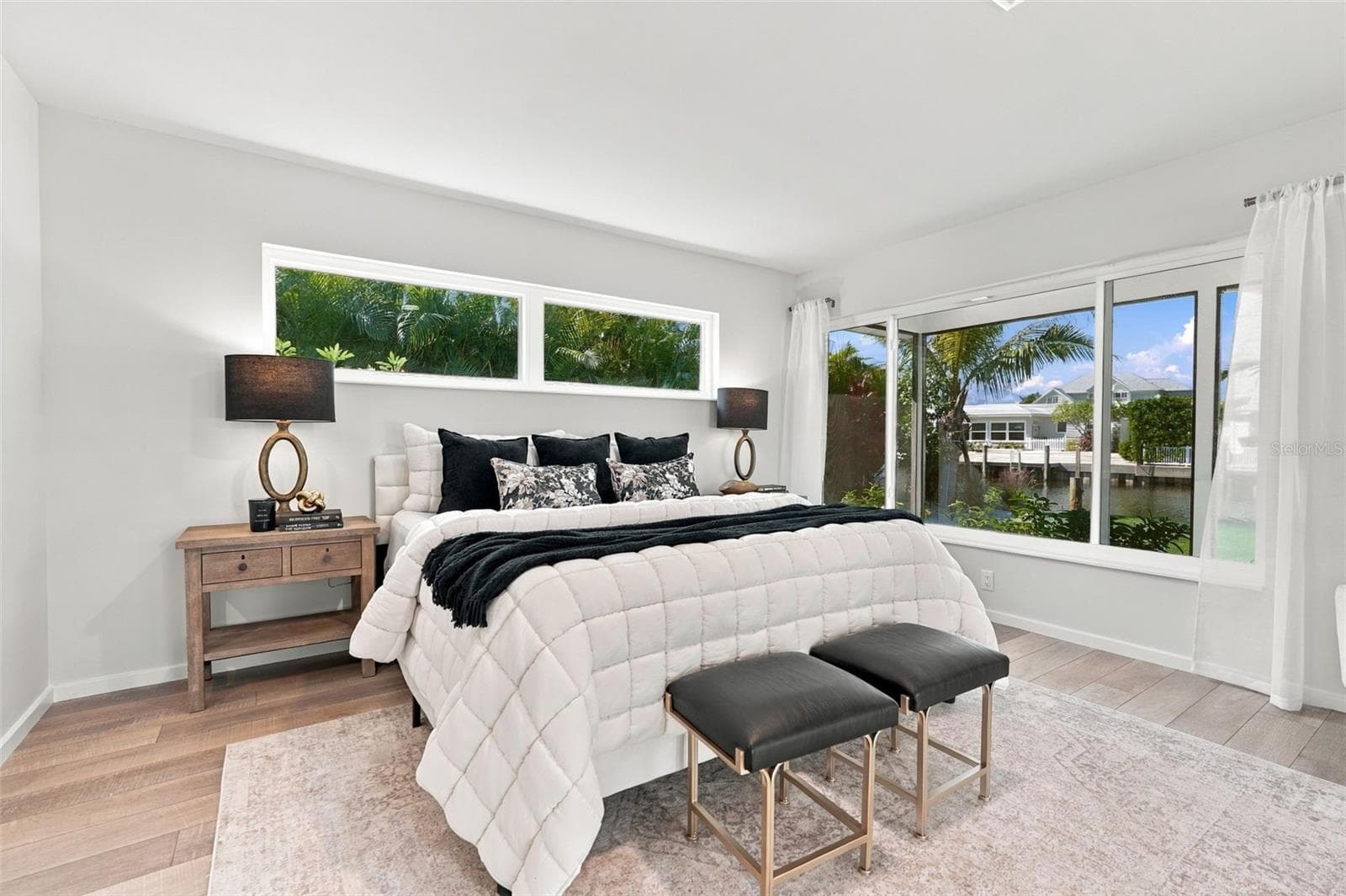 Single Family Residence at 528 KEY ROYALE DR, HOLMES BEACH, photo 30 of 76