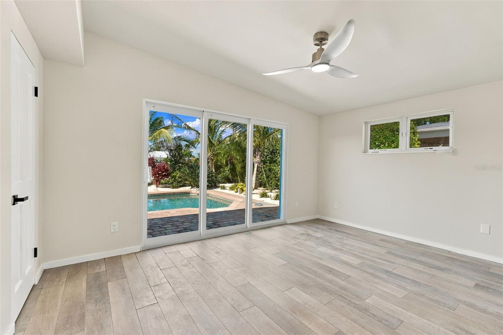 Single Family Residence at 528 KEY ROYALE DR, HOLMES BEACH, photo 45 of 76