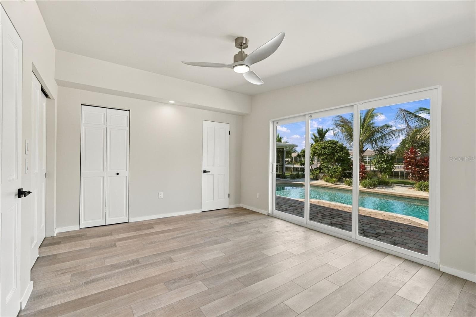 Single Family Residence at 528 KEY ROYALE DR, HOLMES BEACH, photo 46 of 76