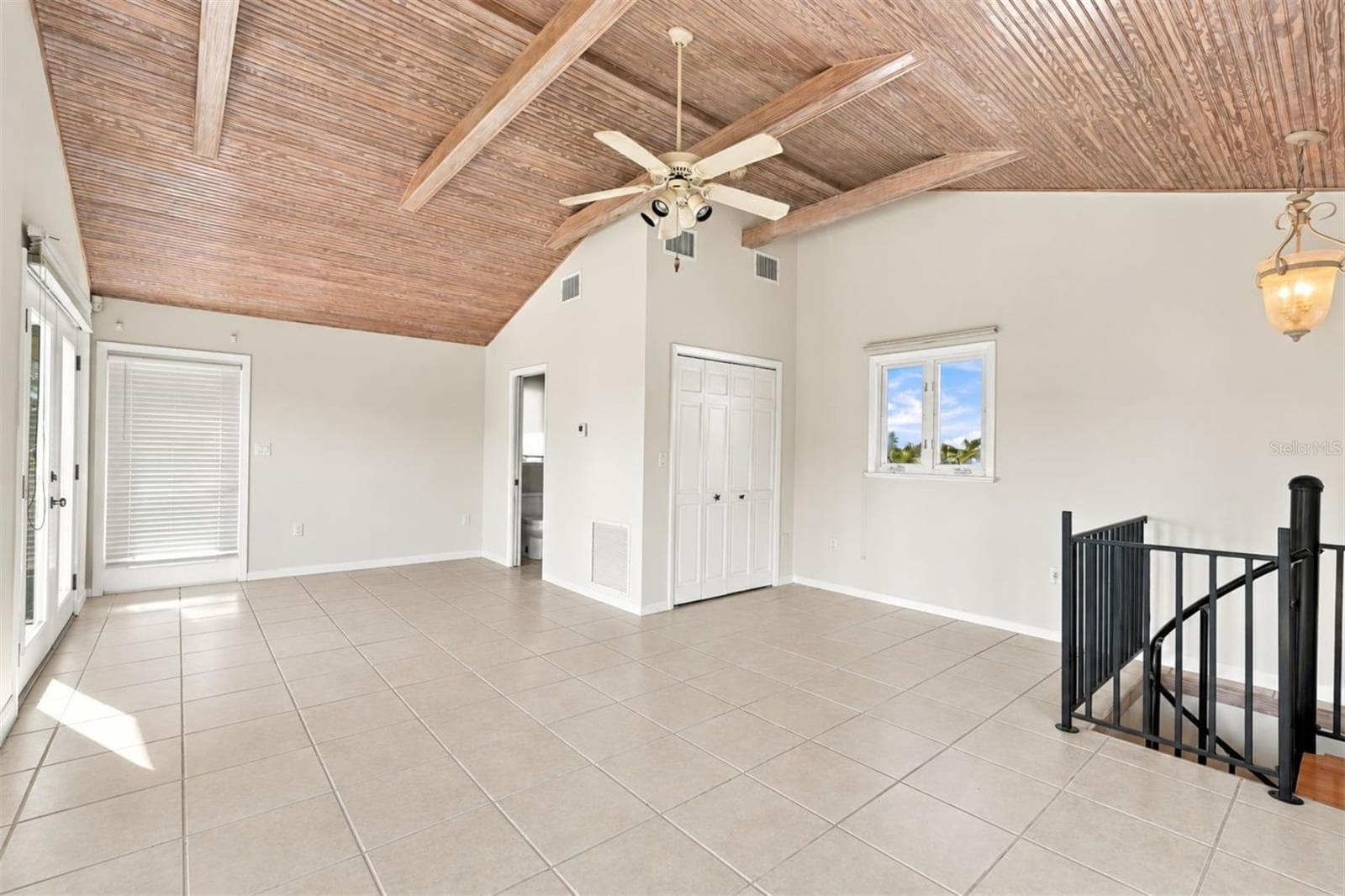 Single Family Residence at 528 KEY ROYALE DR, HOLMES BEACH, photo 51 of 76