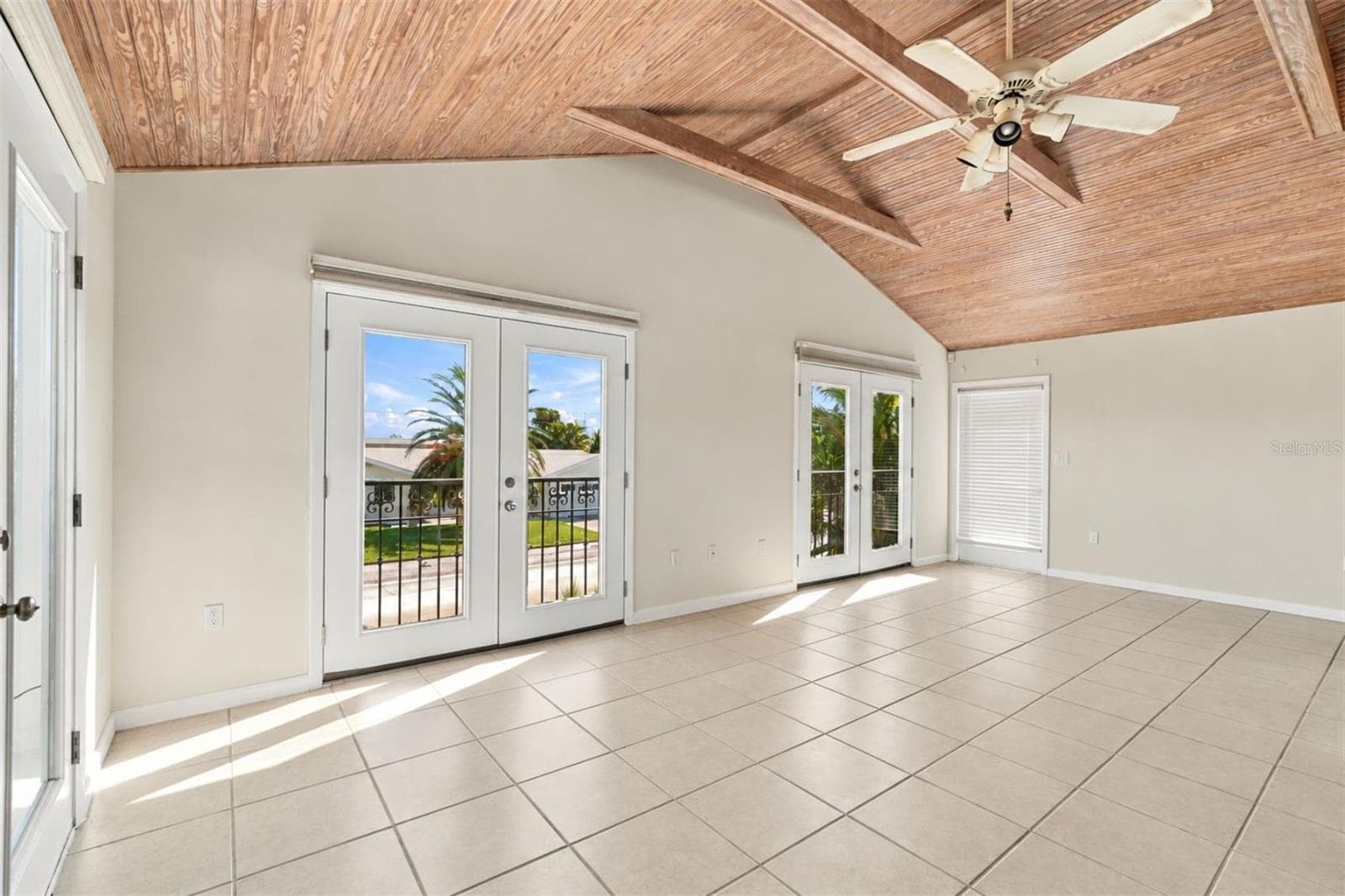 Single Family Residence at 528 KEY ROYALE DR, HOLMES BEACH, photo 52 of 76