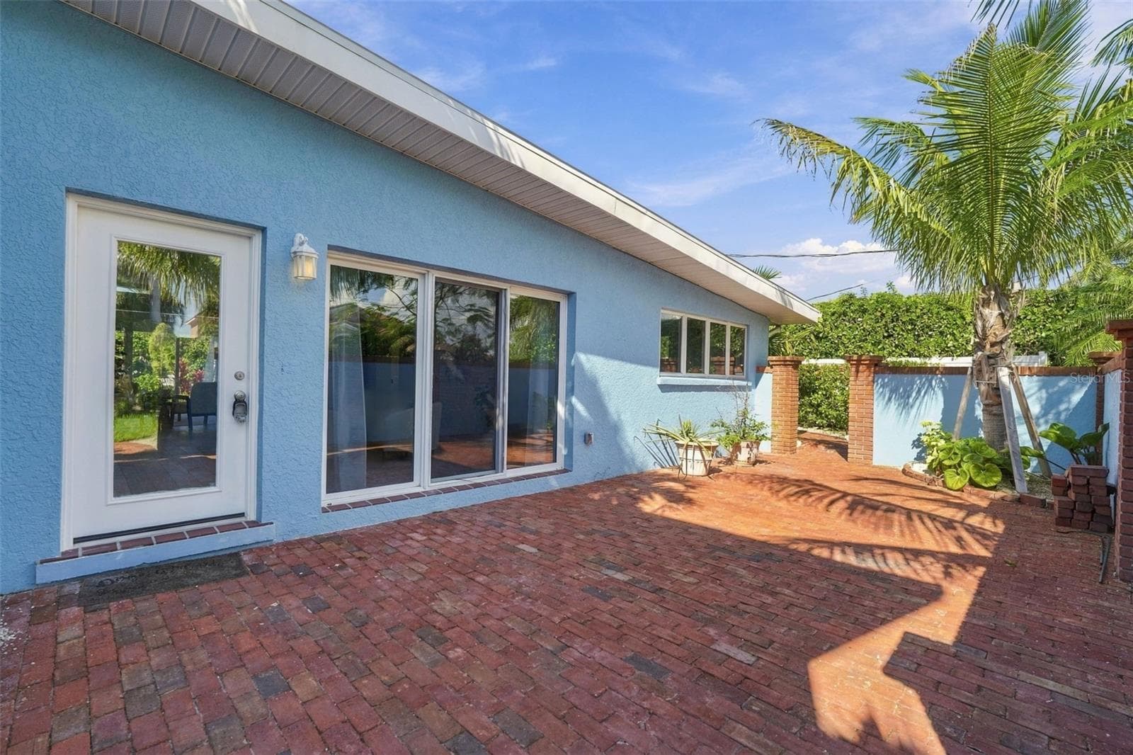 Single Family Residence at 528 KEY ROYALE DR, HOLMES BEACH, photo 59 of 76