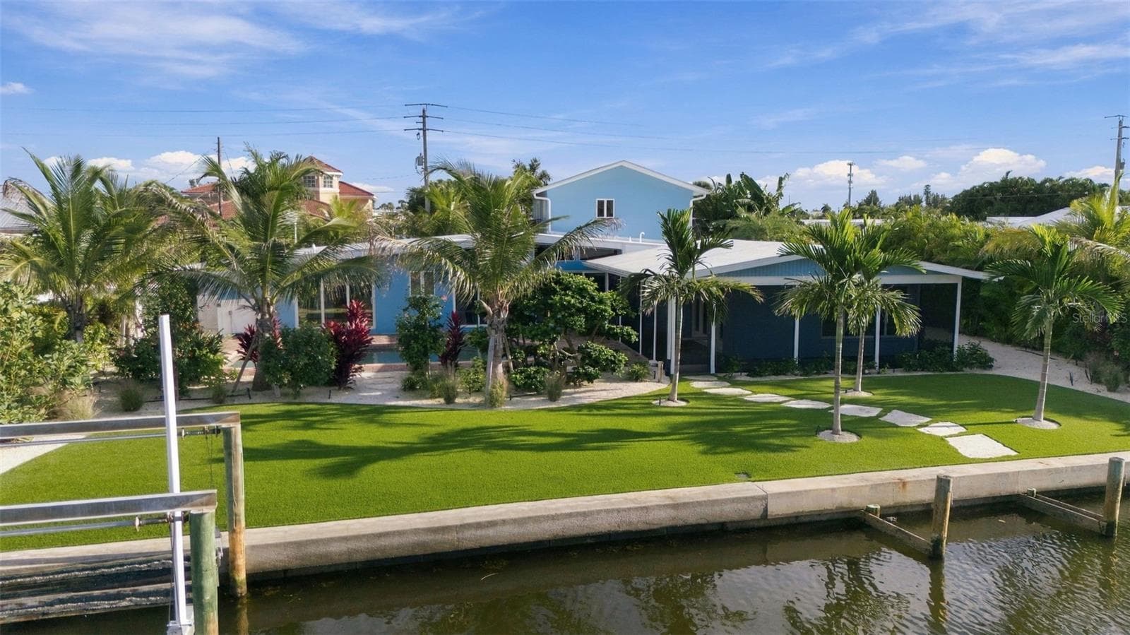Single Family Residence at 528 KEY ROYALE DR, HOLMES BEACH, photo 68 of 76