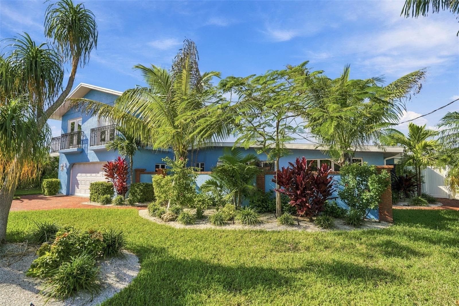Single Family Residence at 528 KEY ROYALE DR, HOLMES BEACH, photo 70 of 76