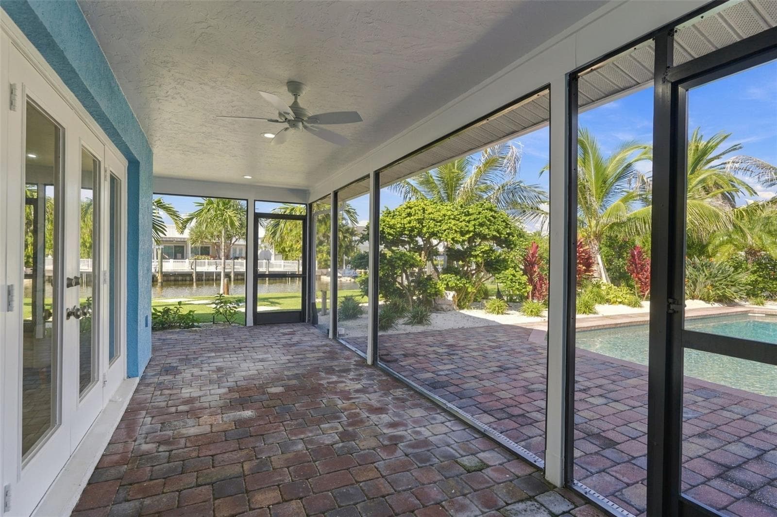 Single Family Residence at 528 KEY ROYALE DR, HOLMES BEACH, photo 71 of 76