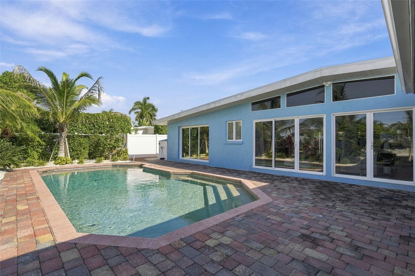 Single Family Residence at 528 KEY ROYALE DR, HOLMES BEACH, photo 74 of 76