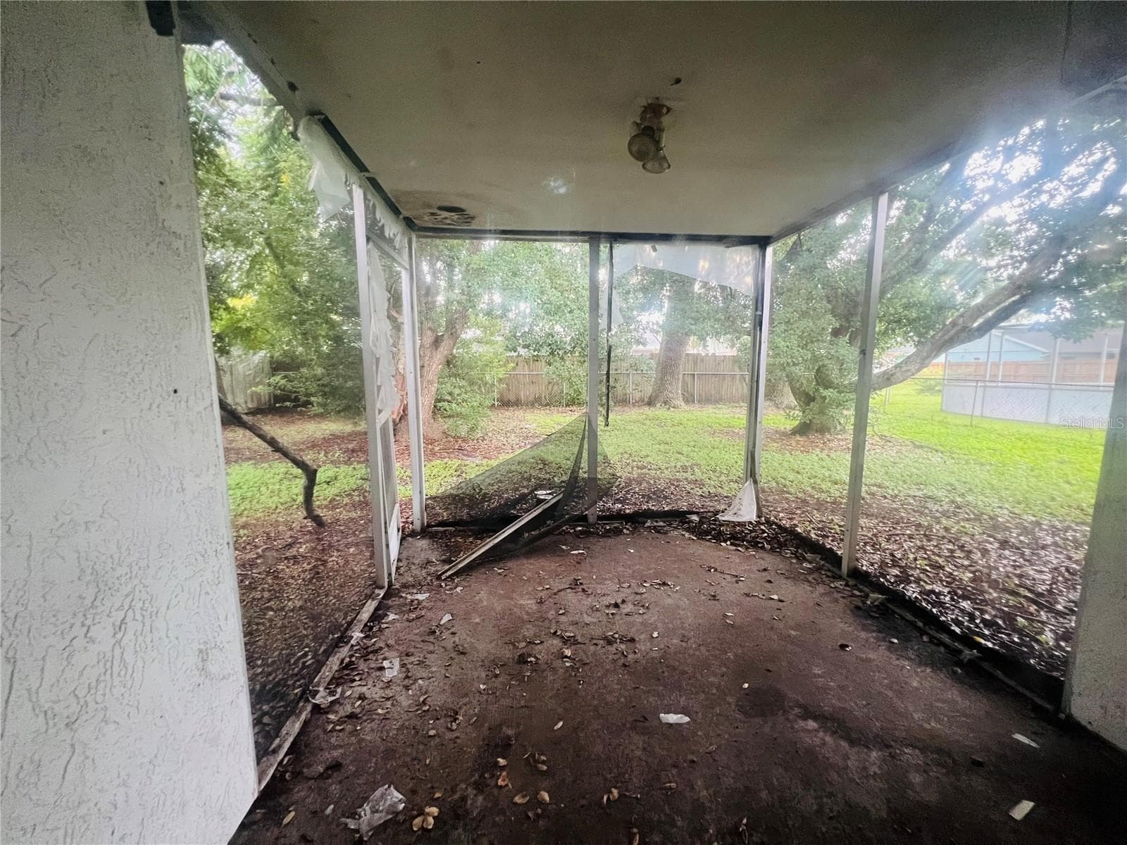 SCREENED IN LANAI - 3131 CHALON ST, NEW PORT RICHEY