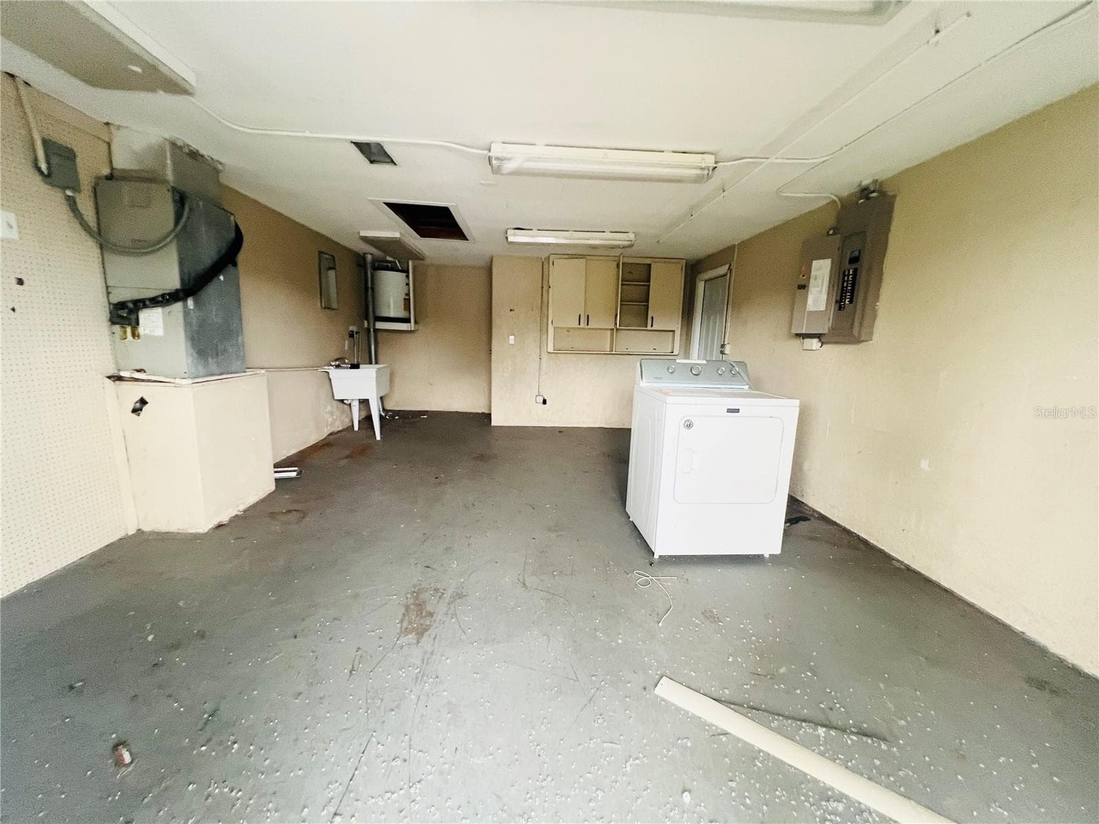 GARAGE - 7230 INGLESIDE DR, PORT RICHEY