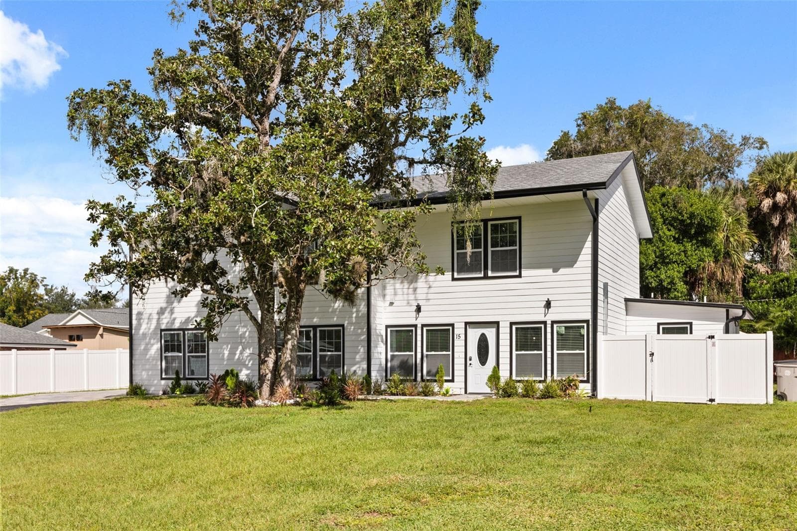 Single Family Residence at 15 E LAUREL ST, APOPKA, photo 2 of 51