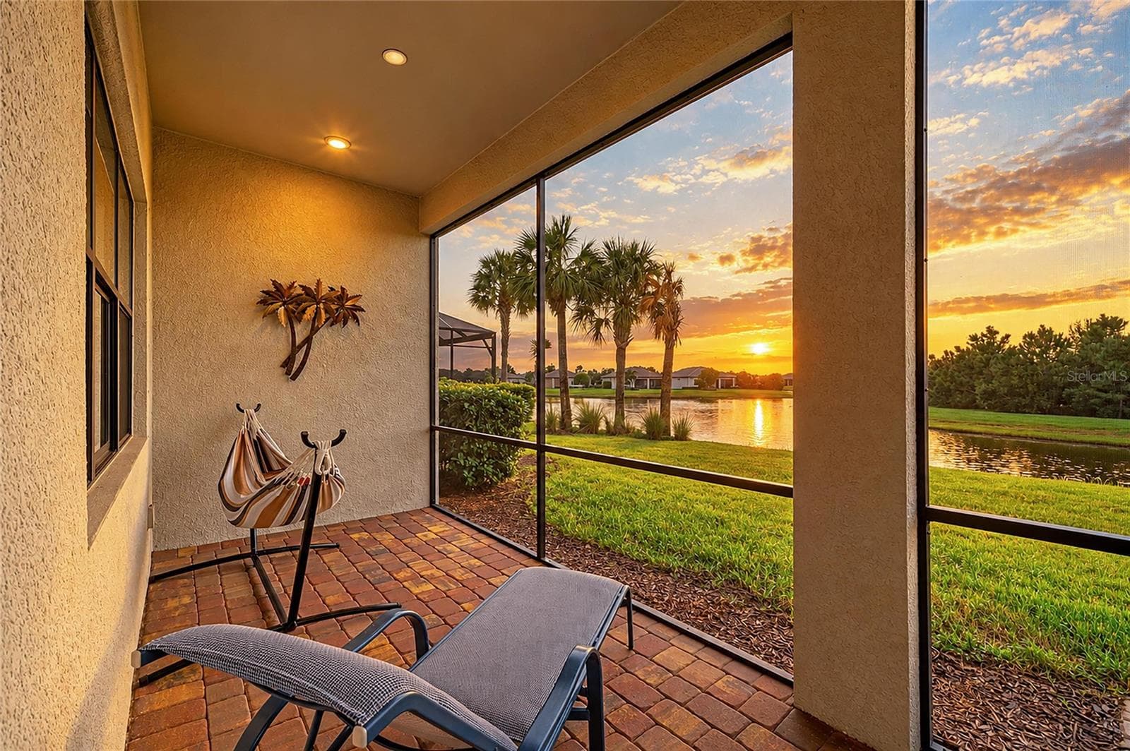 Single Family Residence at 17815 LITTLETON PL, LAKEWOOD RANCH, photo 3 of 95