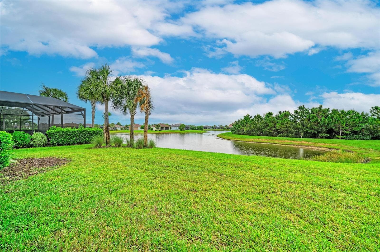 Single Family Residence at 17815 LITTLETON PL, LAKEWOOD RANCH, photo 63 of 95