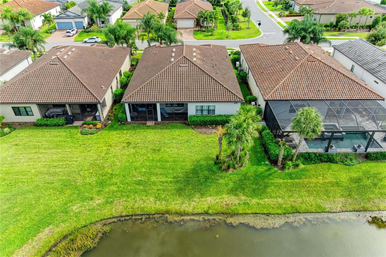 Single Family Residence at 17815 LITTLETON PL, LAKEWOOD RANCH, photo 66 of 95
