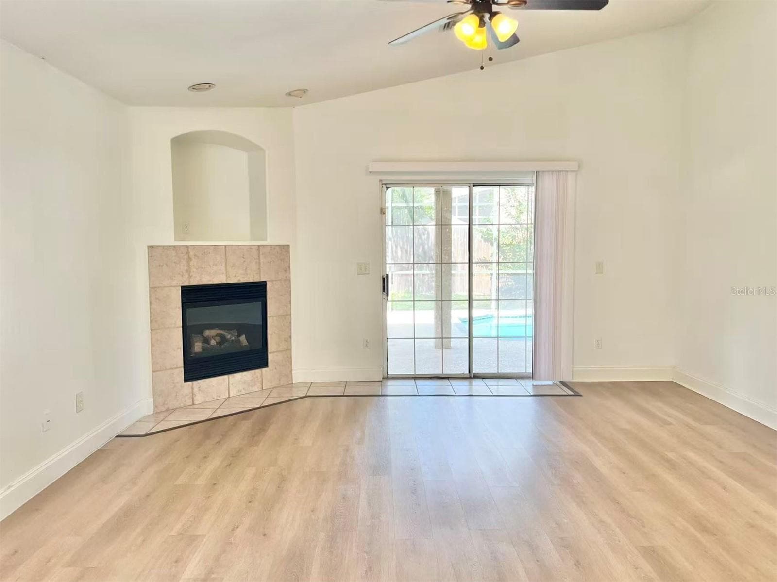 Single Family Residence at 448 LANCER OAK DR, APOPKA, photo 13 of 30