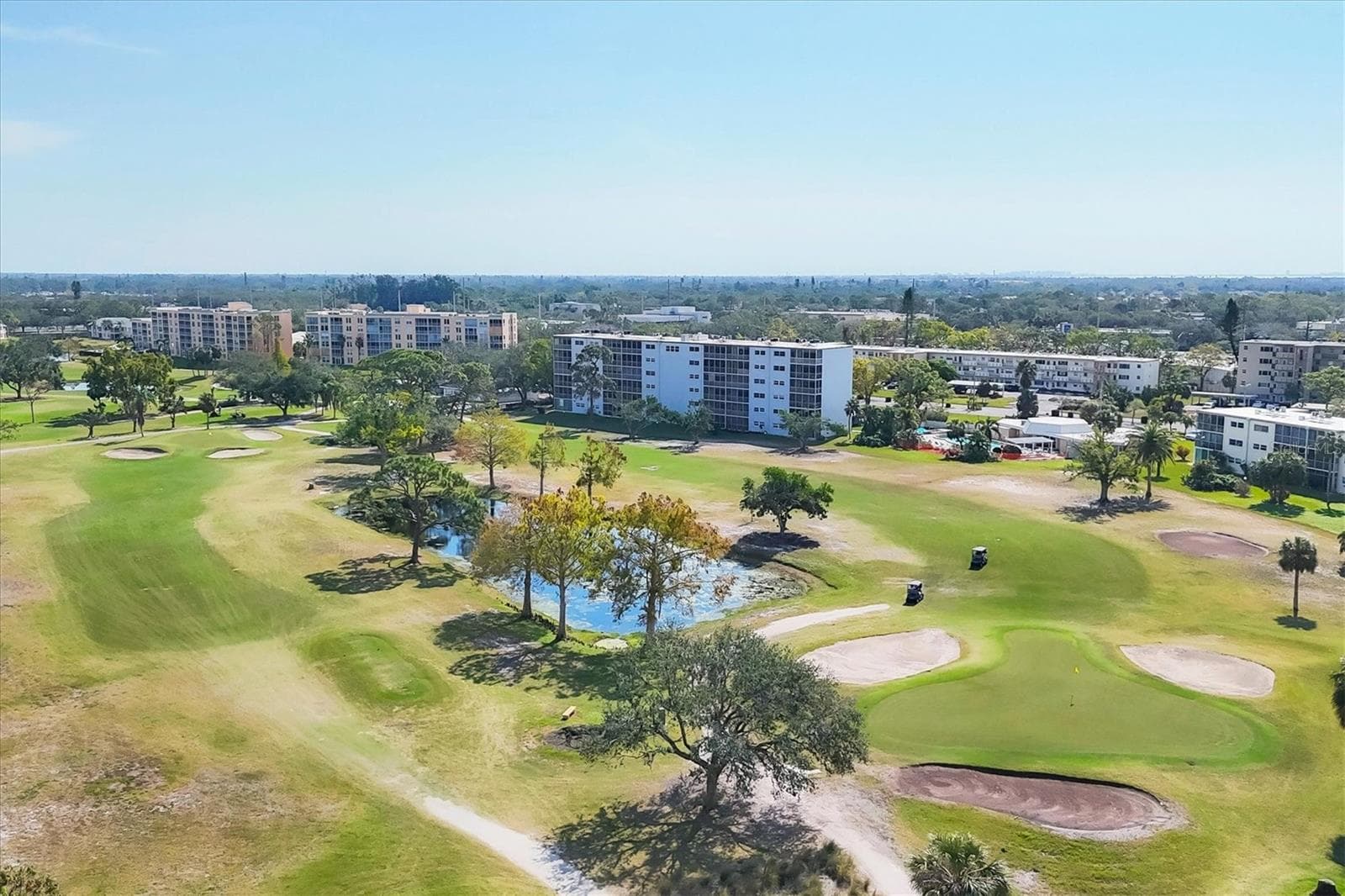 Condominium at 4240 IRONWOOD CIRCLE CIR #406AA, BRADENTON, photo 5 of 57