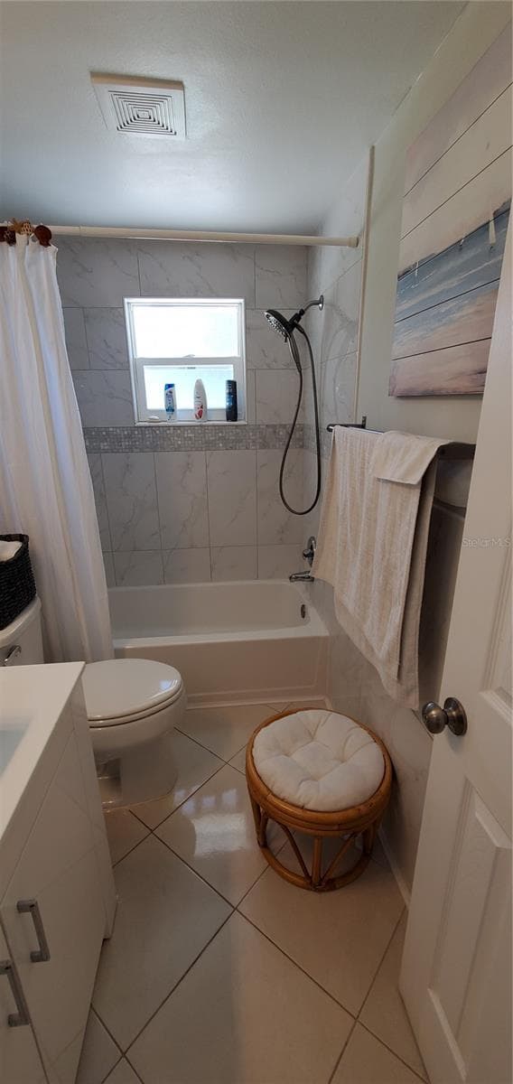 Single Family Residence at 1133 19TH AVE SW, LARGO, photo 8 of 23